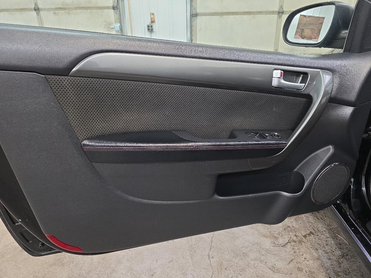 Kia Forte Koup 2dr Cpe Man SX 2010