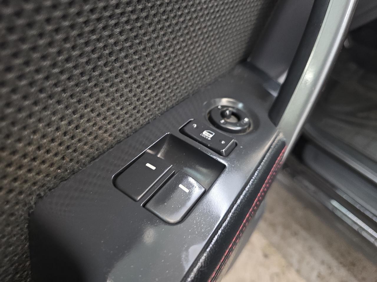 Kia Forte Koup 2dr Cpe Man SX 2010