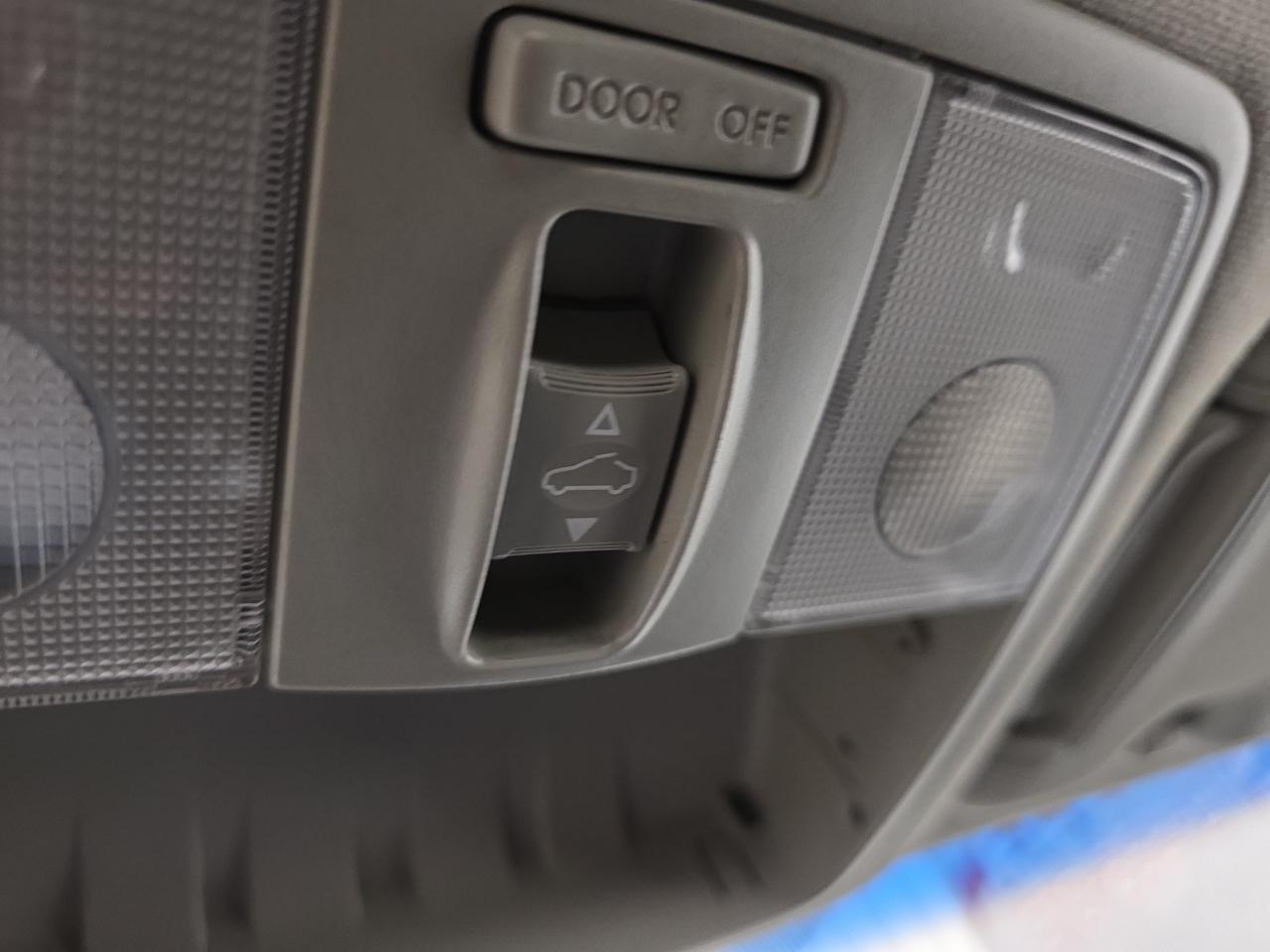 Kia Forte Koup 2dr Cpe Man SX 2010