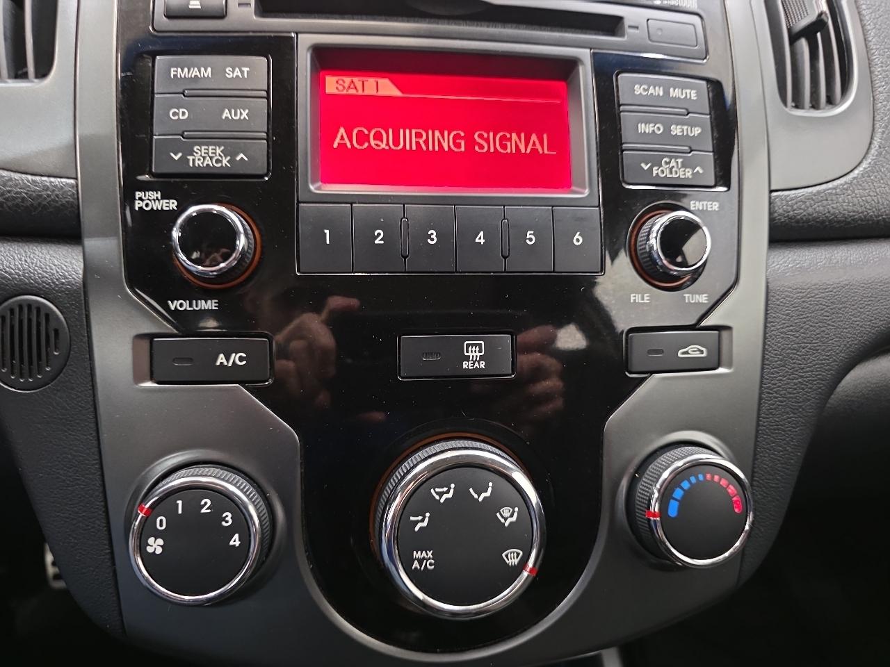 Kia Forte Koup 2dr Cpe Man SX 2010