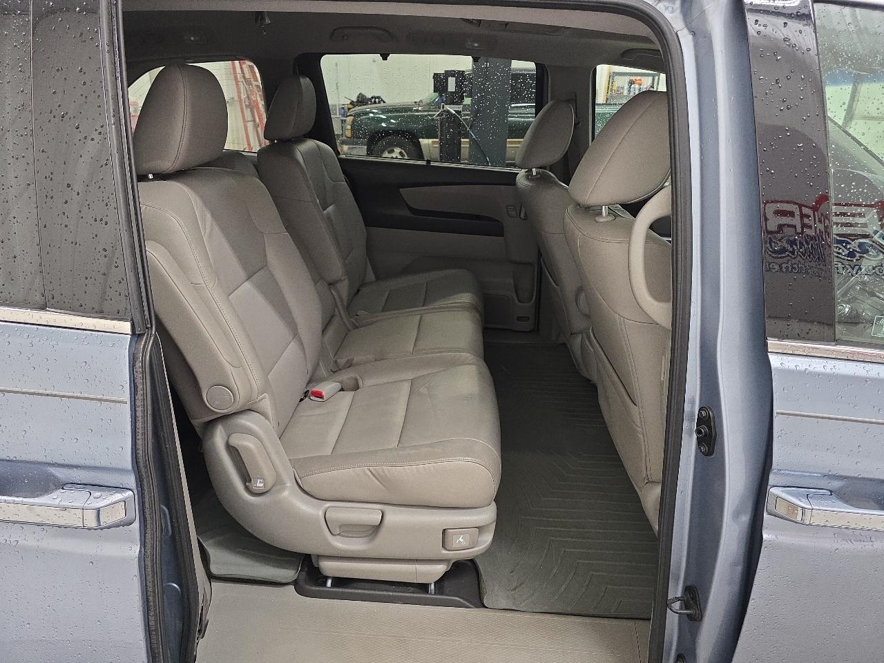 Honda Odyssey 5dr Touring 2012