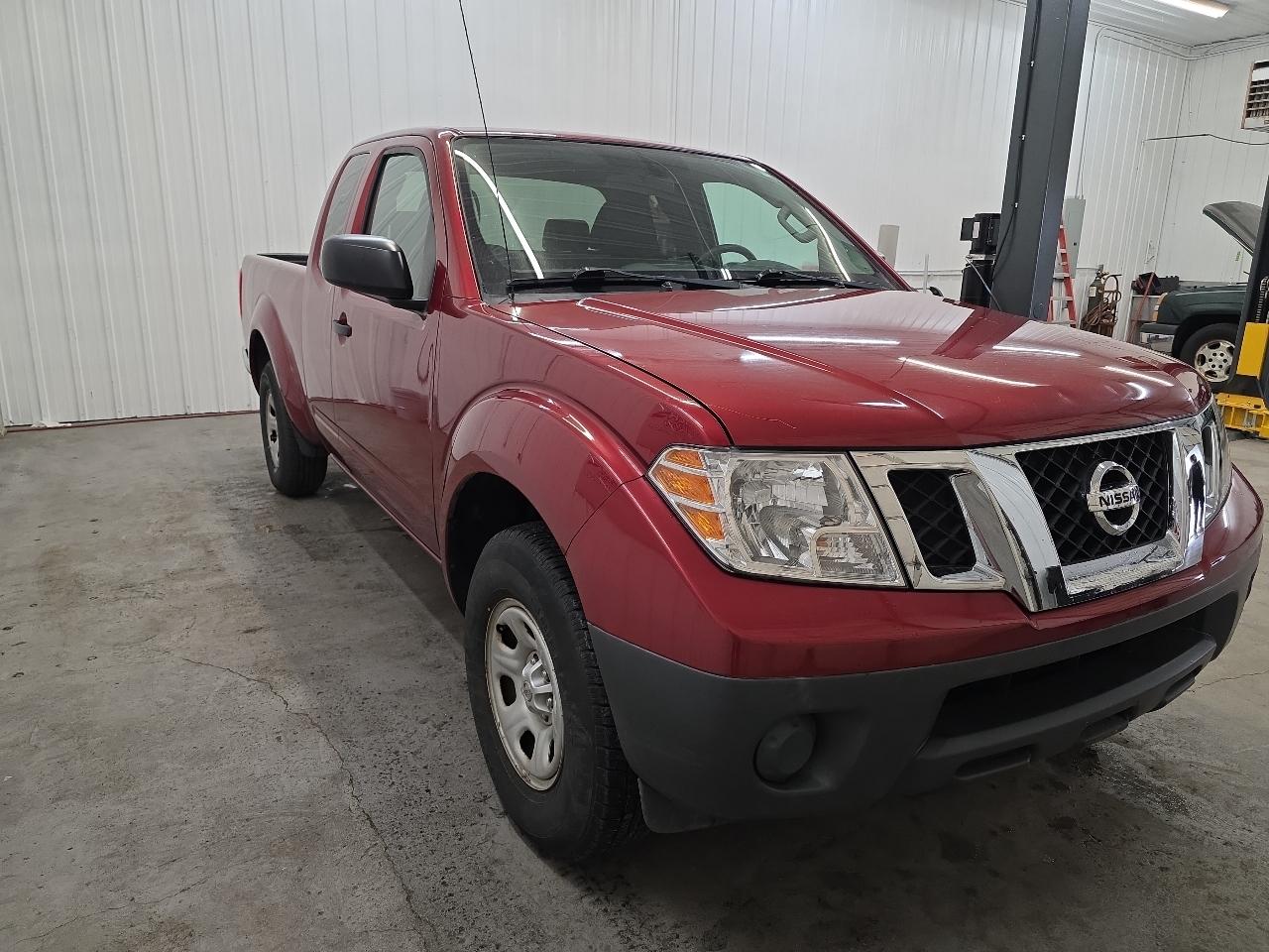 Nissan Frontier 2WD King Cab I4 Auto SV 2015