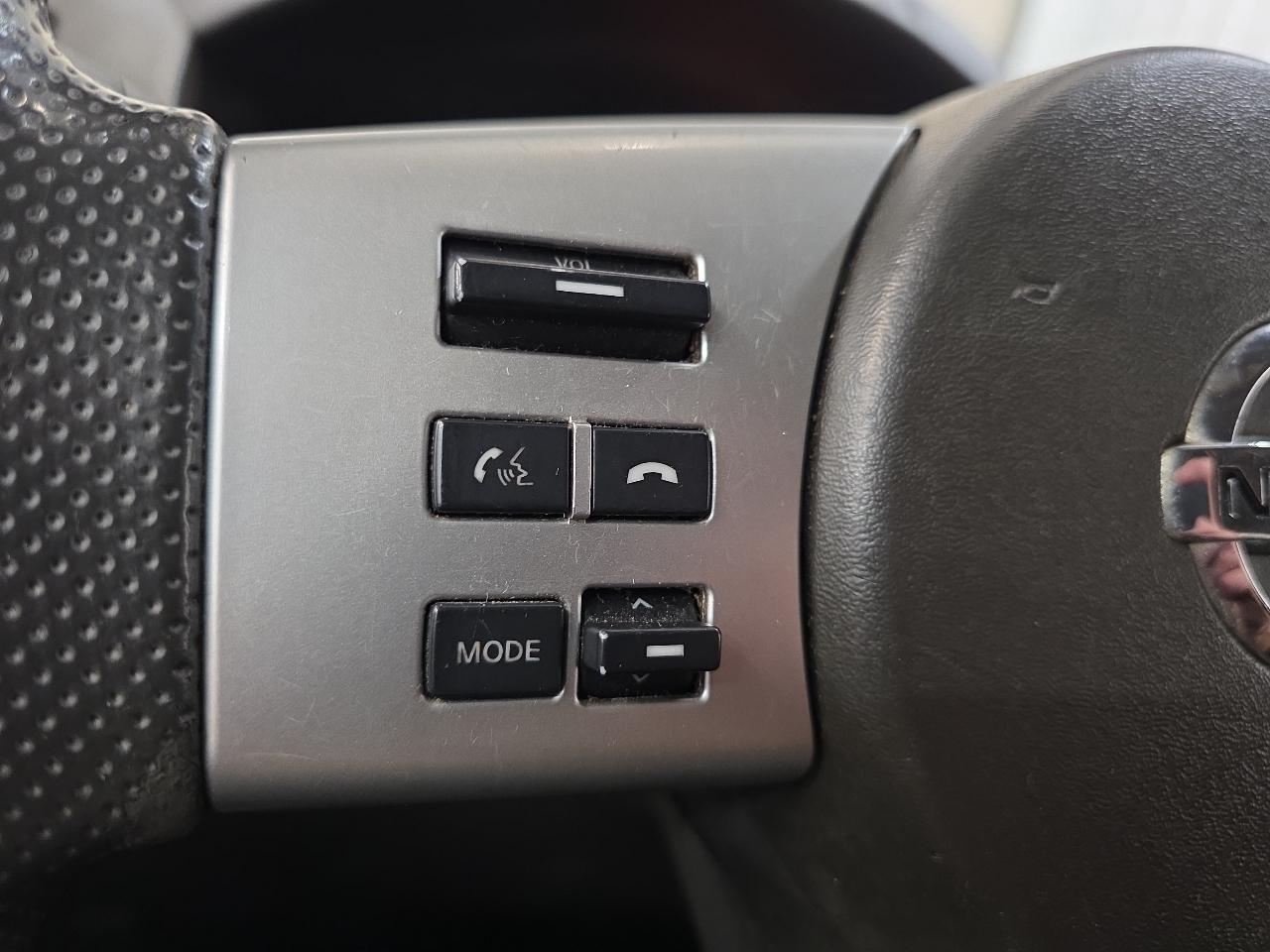 Nissan Frontier 2WD King Cab I4 Auto SV 2015