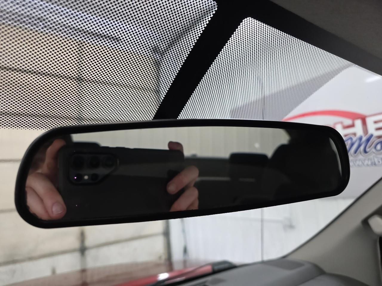 Nissan Frontier 2WD King Cab I4 Auto SV 2015