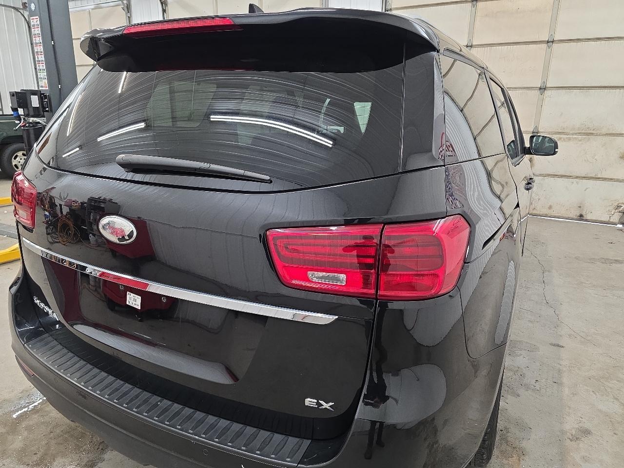 Kia Sedona EX FWD 2019