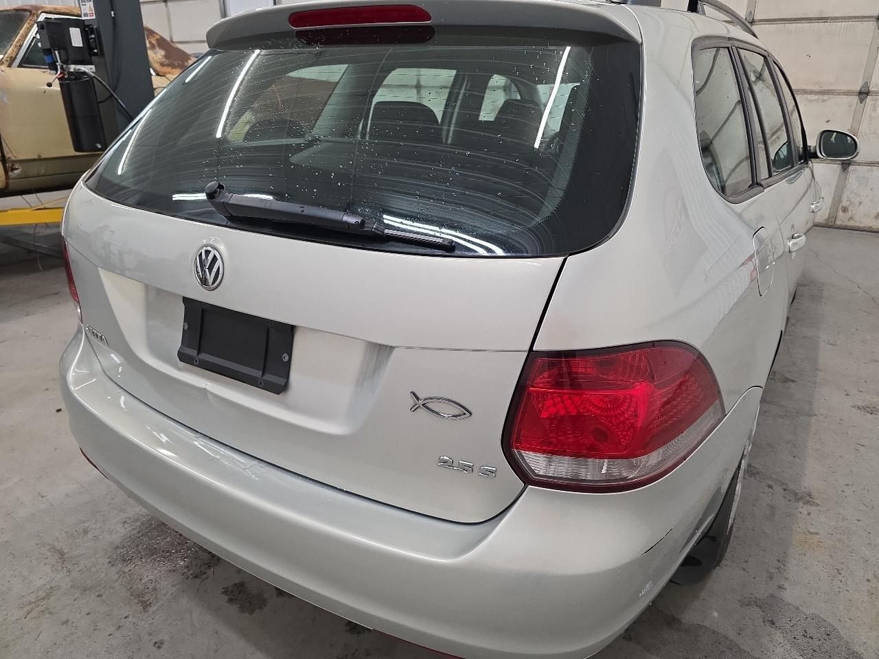 Volkswagen Jetta SportWagen 4dr Auto SE w/Sunroof 2012