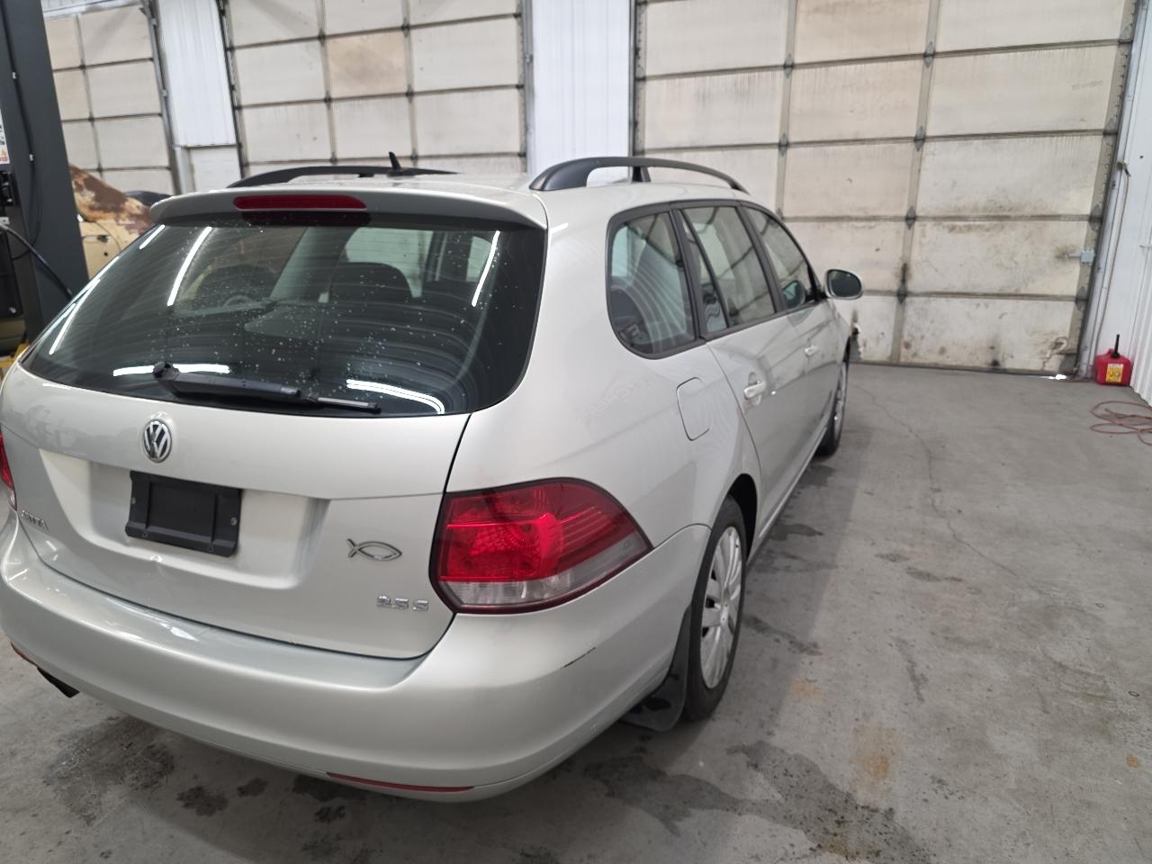 Volkswagen Jetta SportWagen 4dr Auto SE w/Sunroof 2012