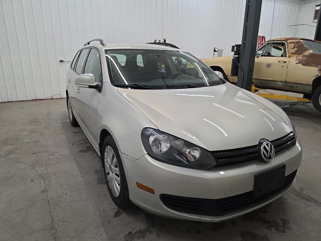 Volkswagen Jetta SportWagen 4dr Auto SE w/Sunroof 2012