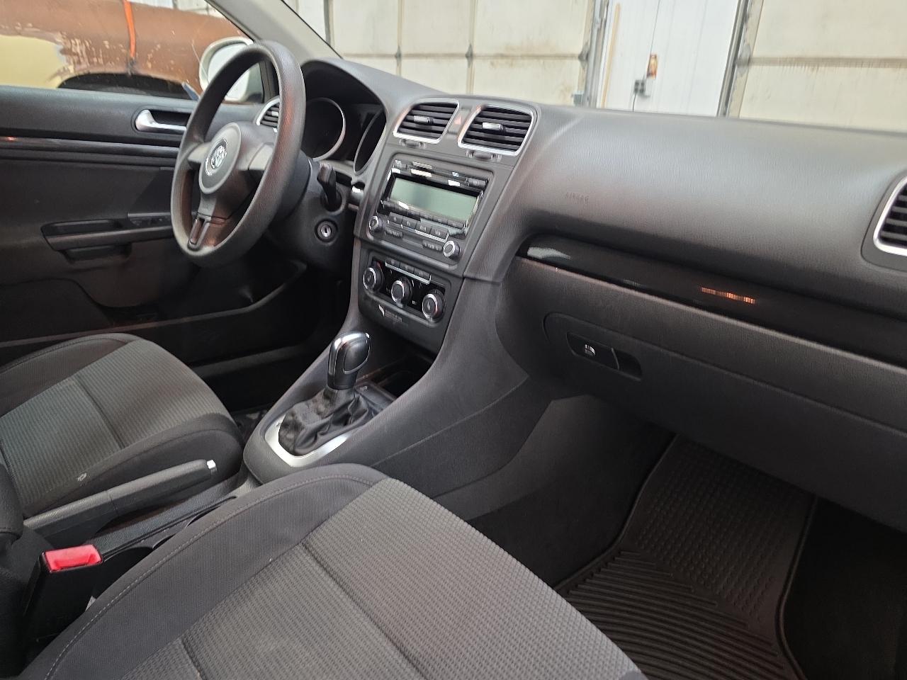 Volkswagen Jetta SportWagen 4dr Auto SE w/Sunroof 2012