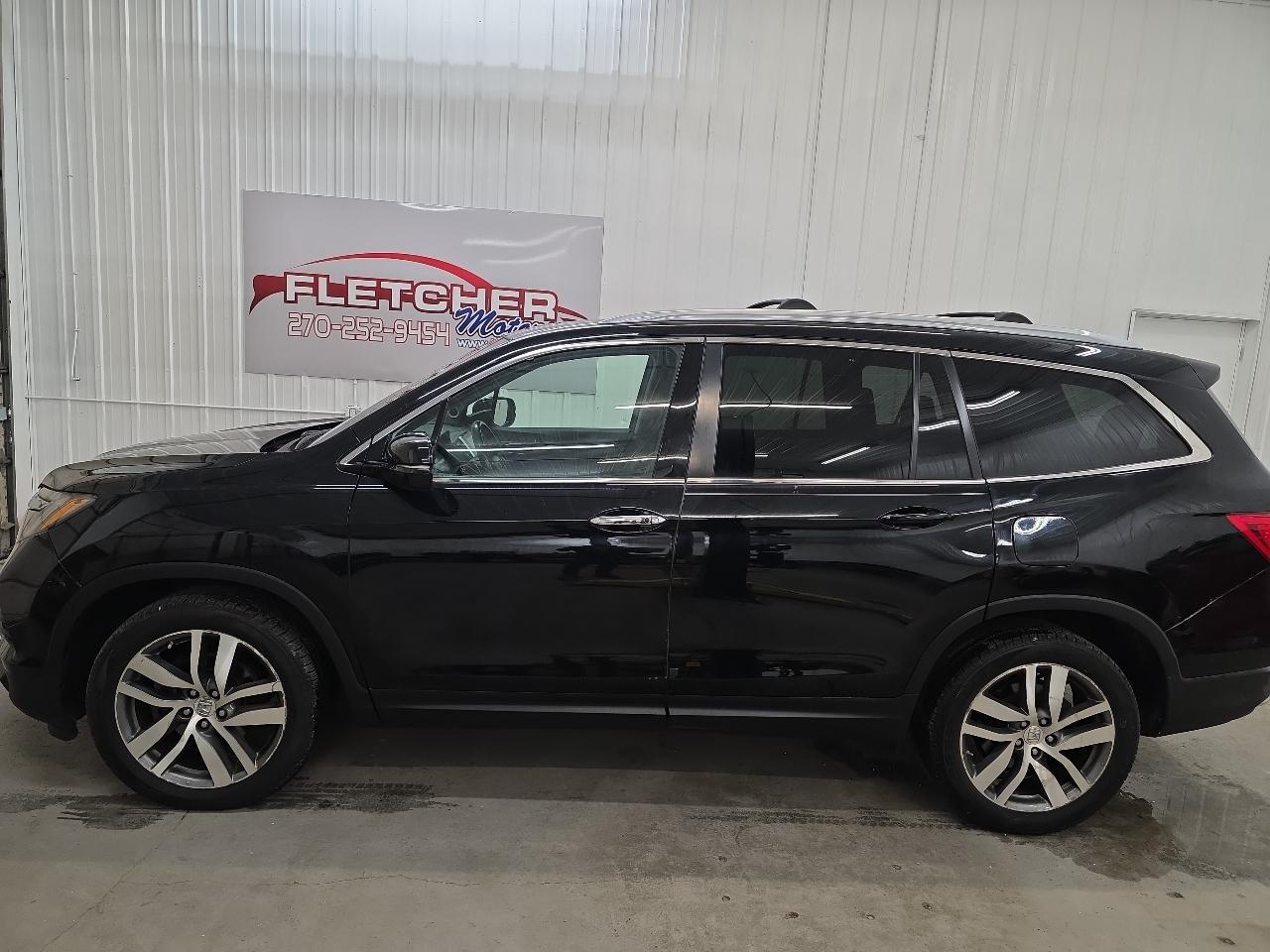 Honda Pilot AWD 4dr Touring w/RES & Navi 2016