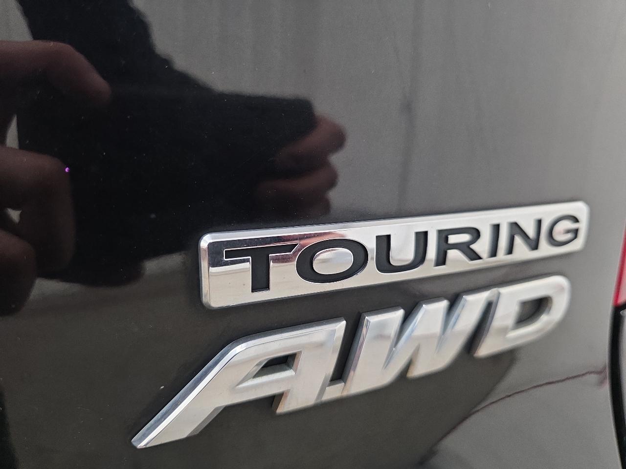 Honda Pilot AWD 4dr Touring w/RES & Navi 2016