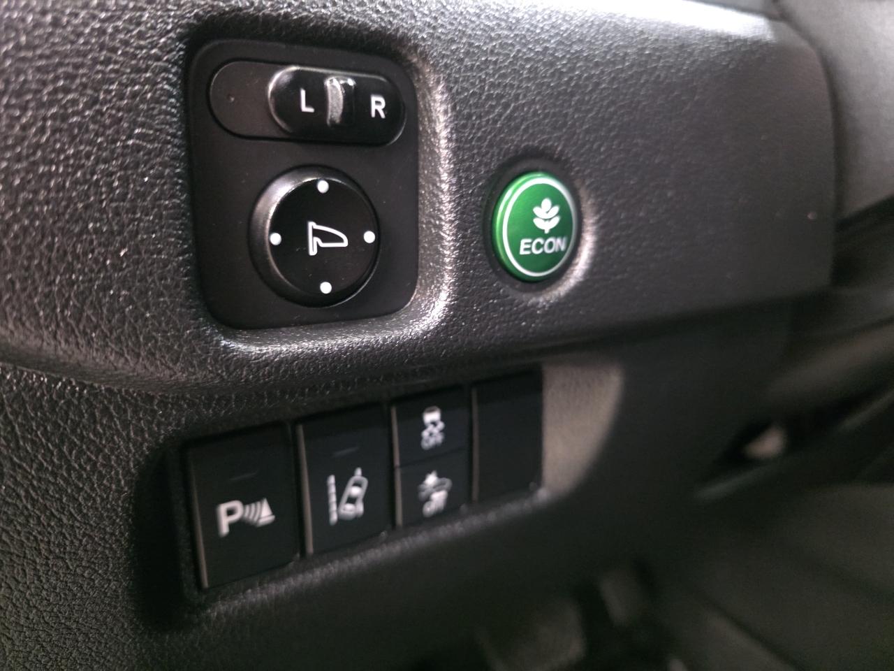 Honda Pilot AWD 4dr Touring w/RES & Navi 2016