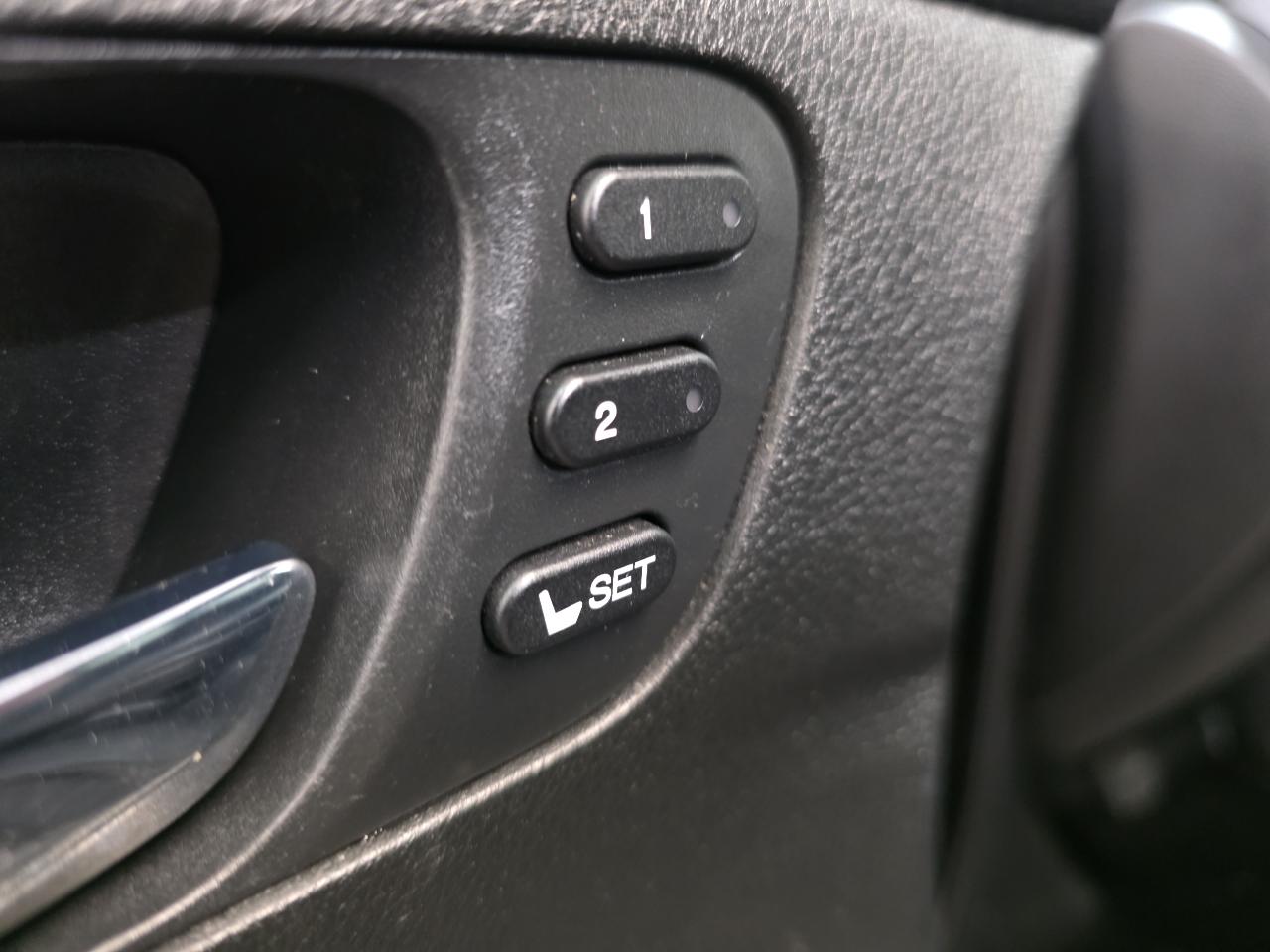 Honda Pilot AWD 4dr Touring w/RES & Navi 2016