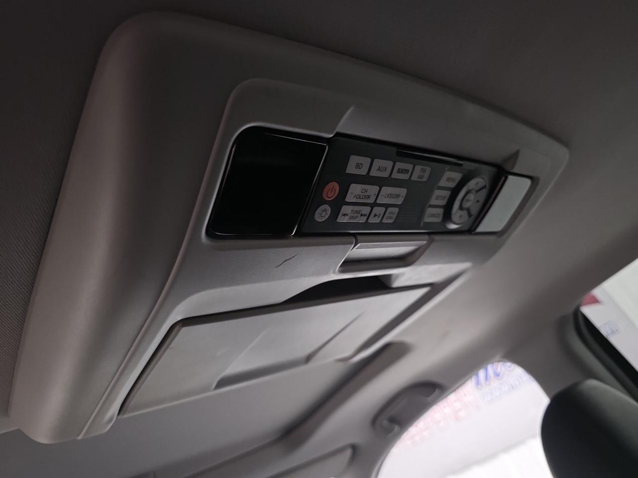 Honda Pilot AWD 4dr Touring w/RES & Navi 2016