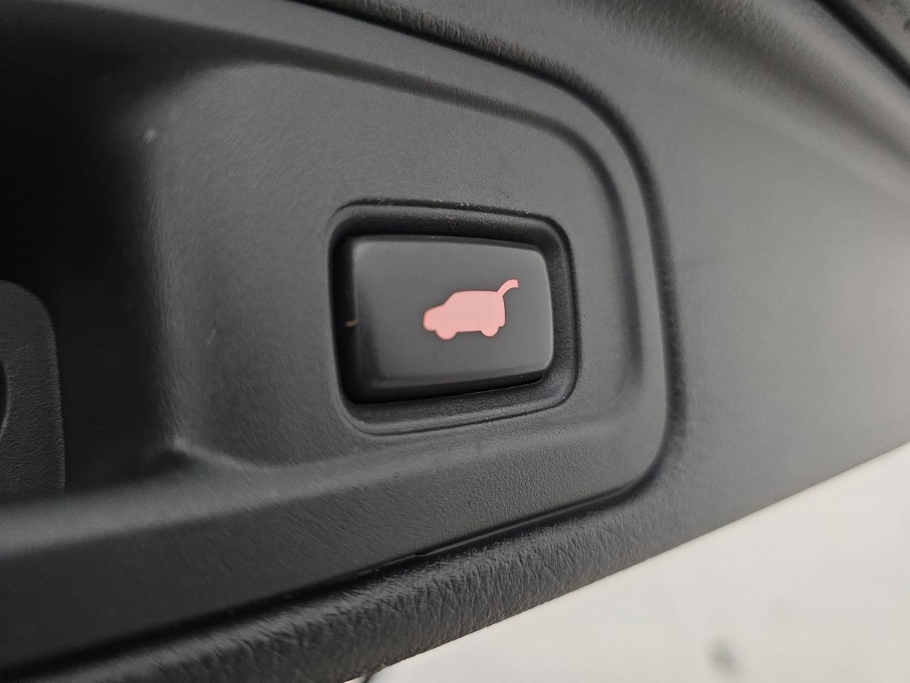 Honda Pilot AWD 4dr Touring w/RES & Navi 2016