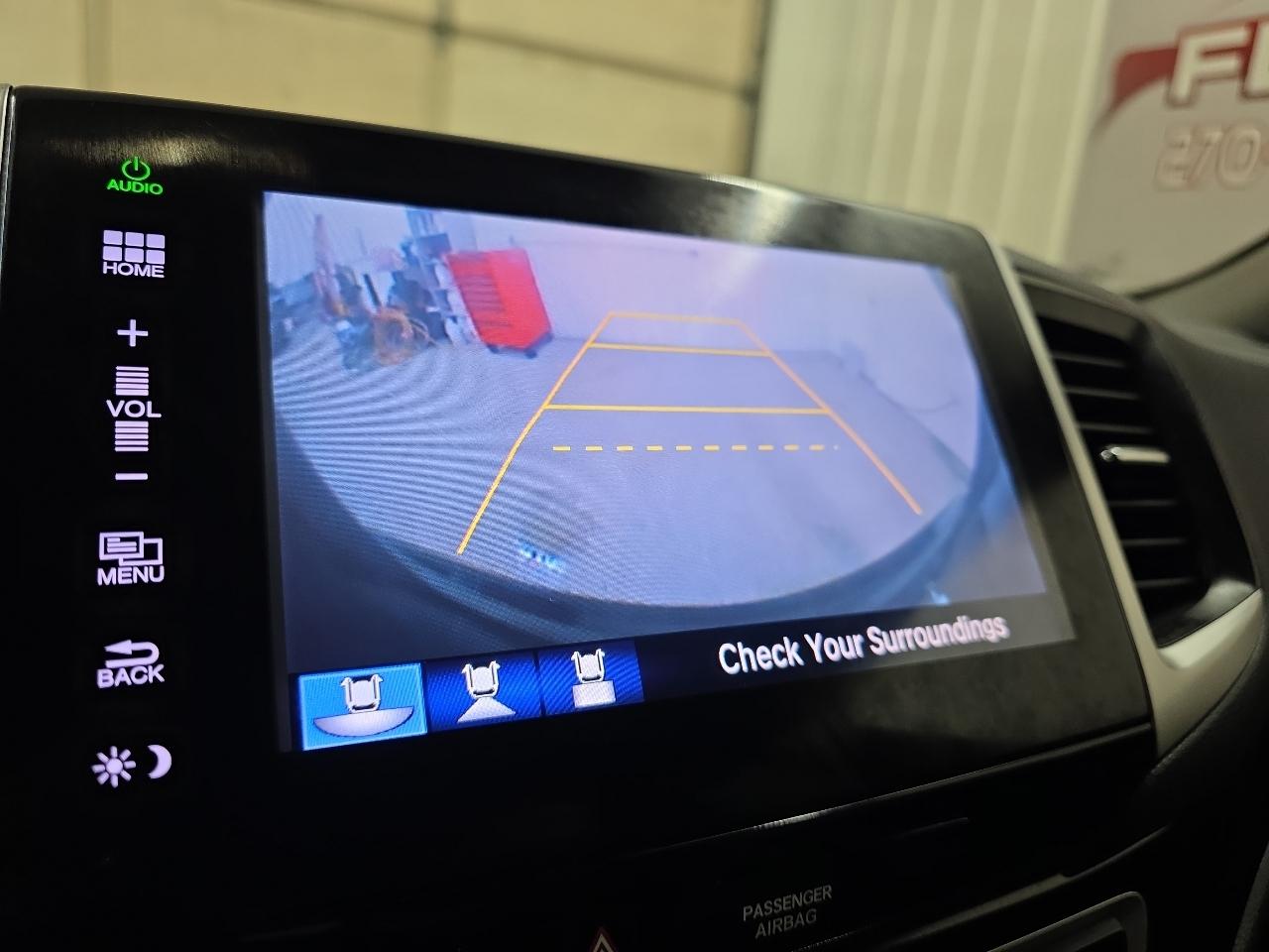 Honda Pilot AWD 4dr Touring w/RES & Navi 2016