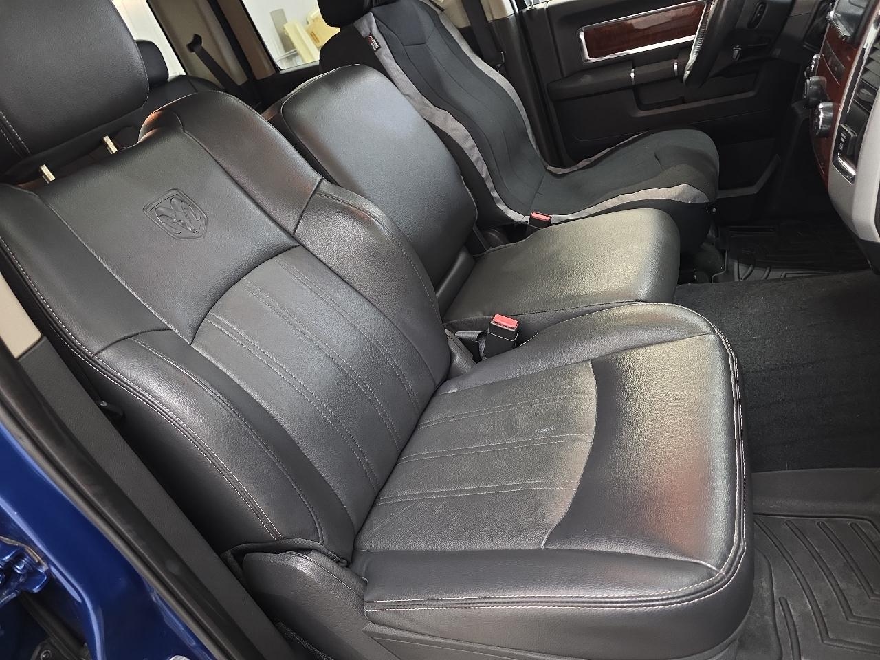 Dodge Ram 1500 4WD Crew Cab 140.5" Laramie 2009