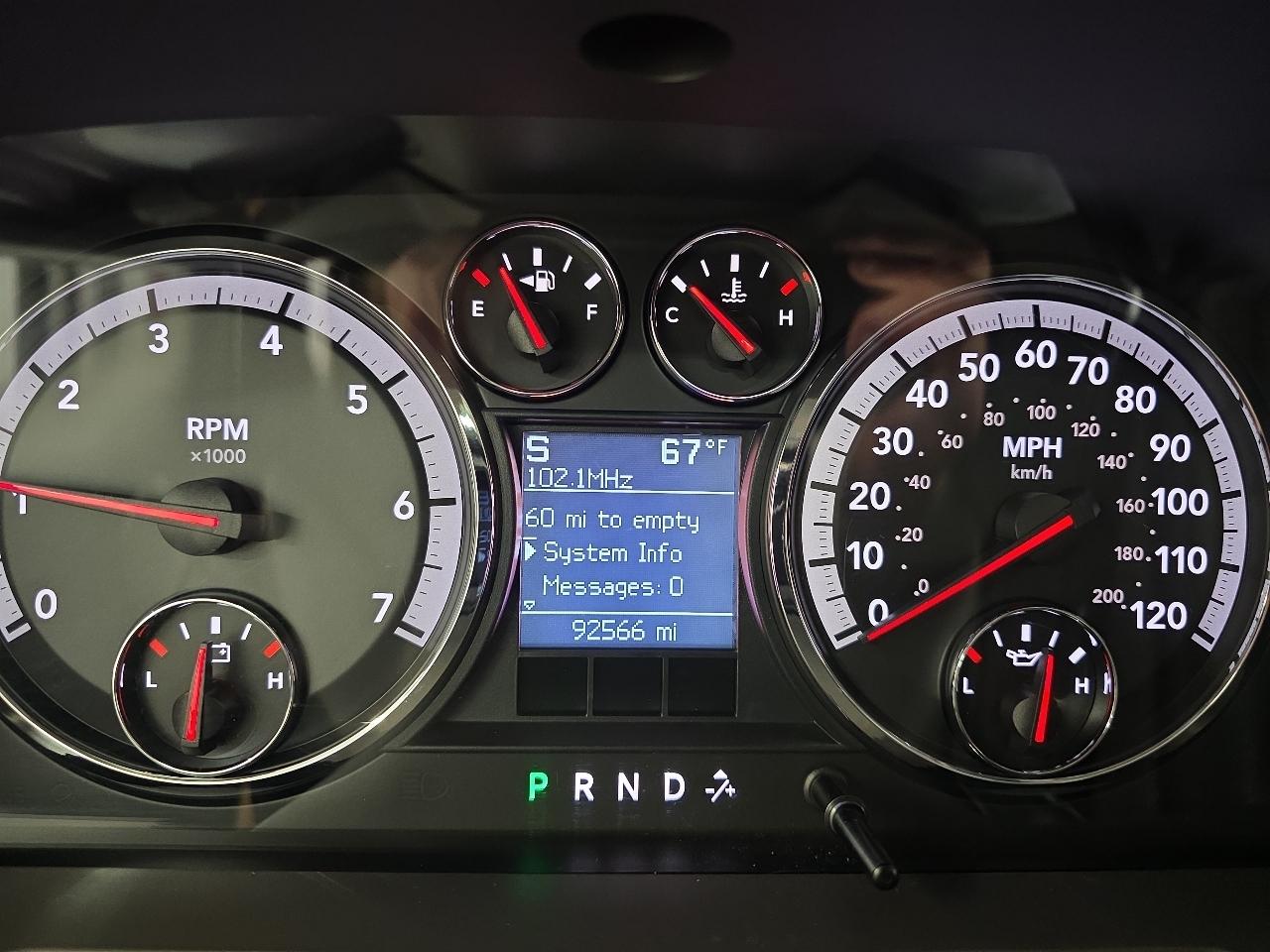 Dodge Ram 1500 4WD Crew Cab 140.5" Laramie 2009