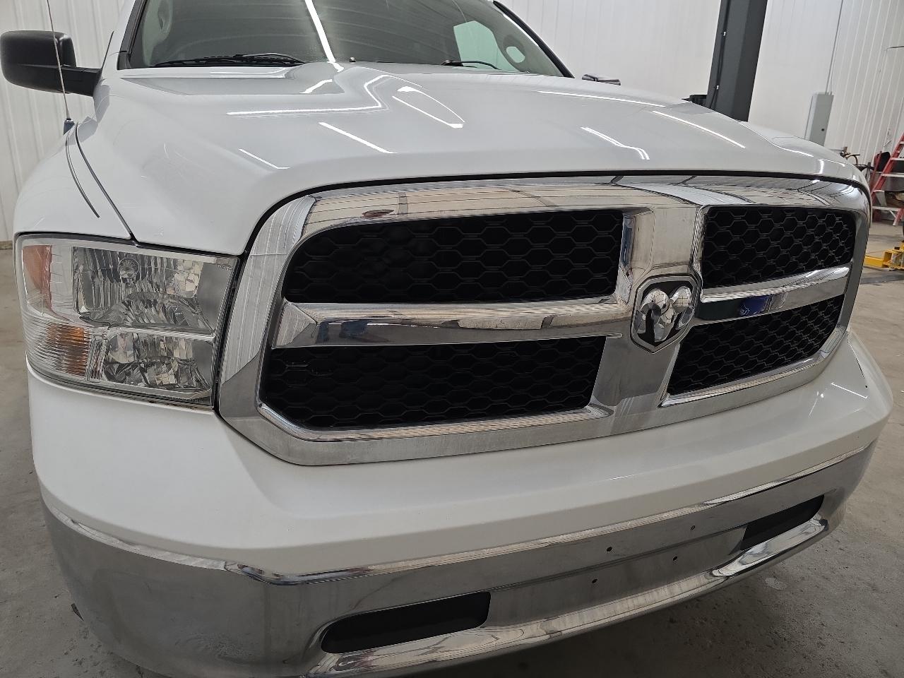 RAM 1500 2WD Reg Cab 140.5" SLT 2013