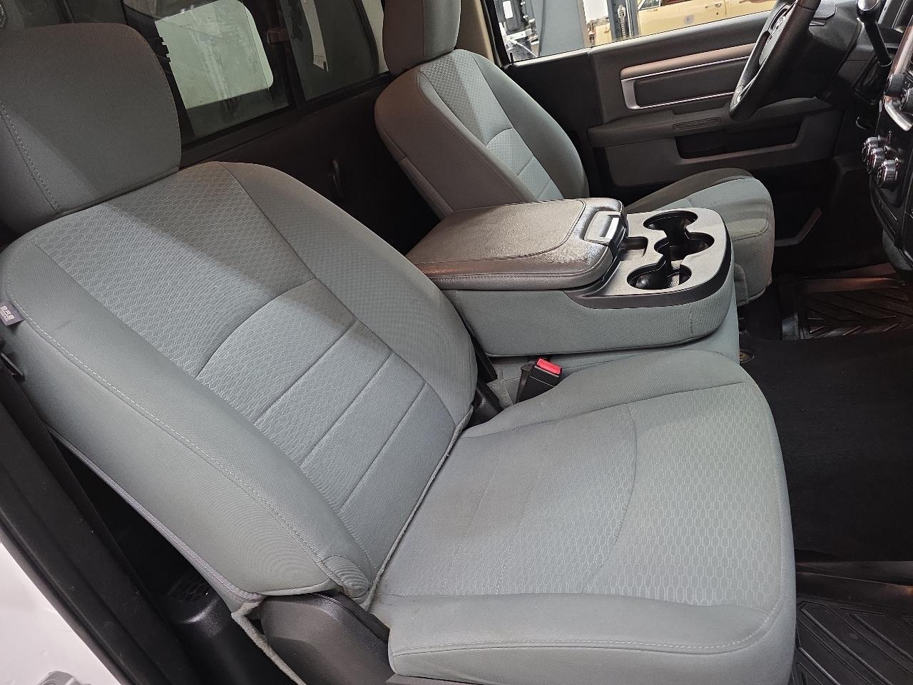 RAM 1500 2WD Reg Cab 140.5" SLT 2013