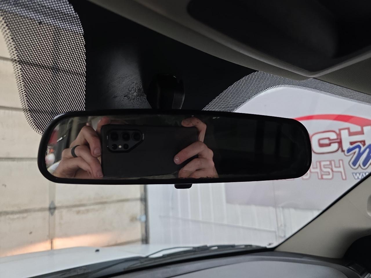 RAM 1500 2WD Reg Cab 140.5" SLT 2013