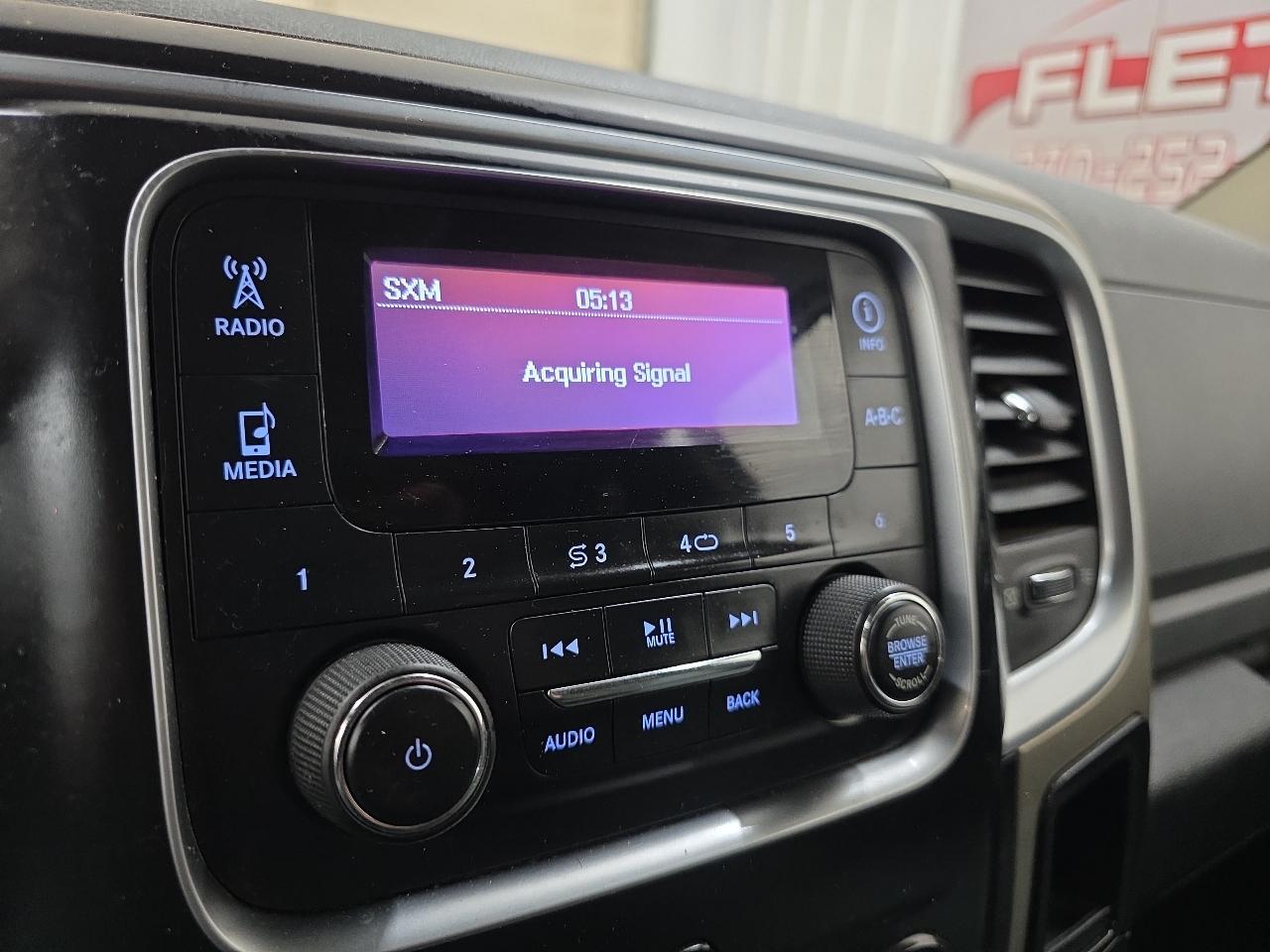 RAM 1500 2WD Reg Cab 140.5" SLT 2013