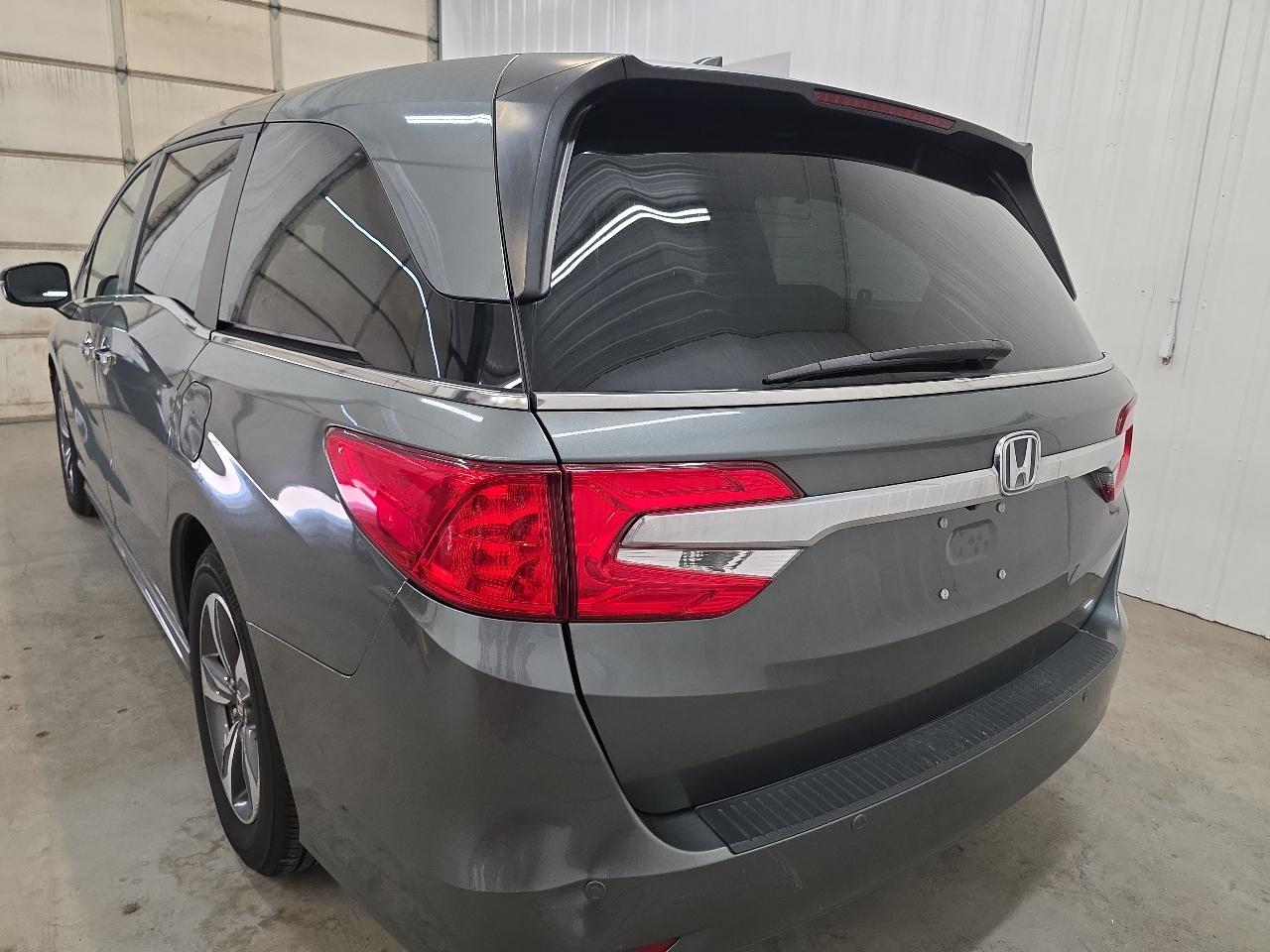 Honda Odyssey Touring Auto 2018