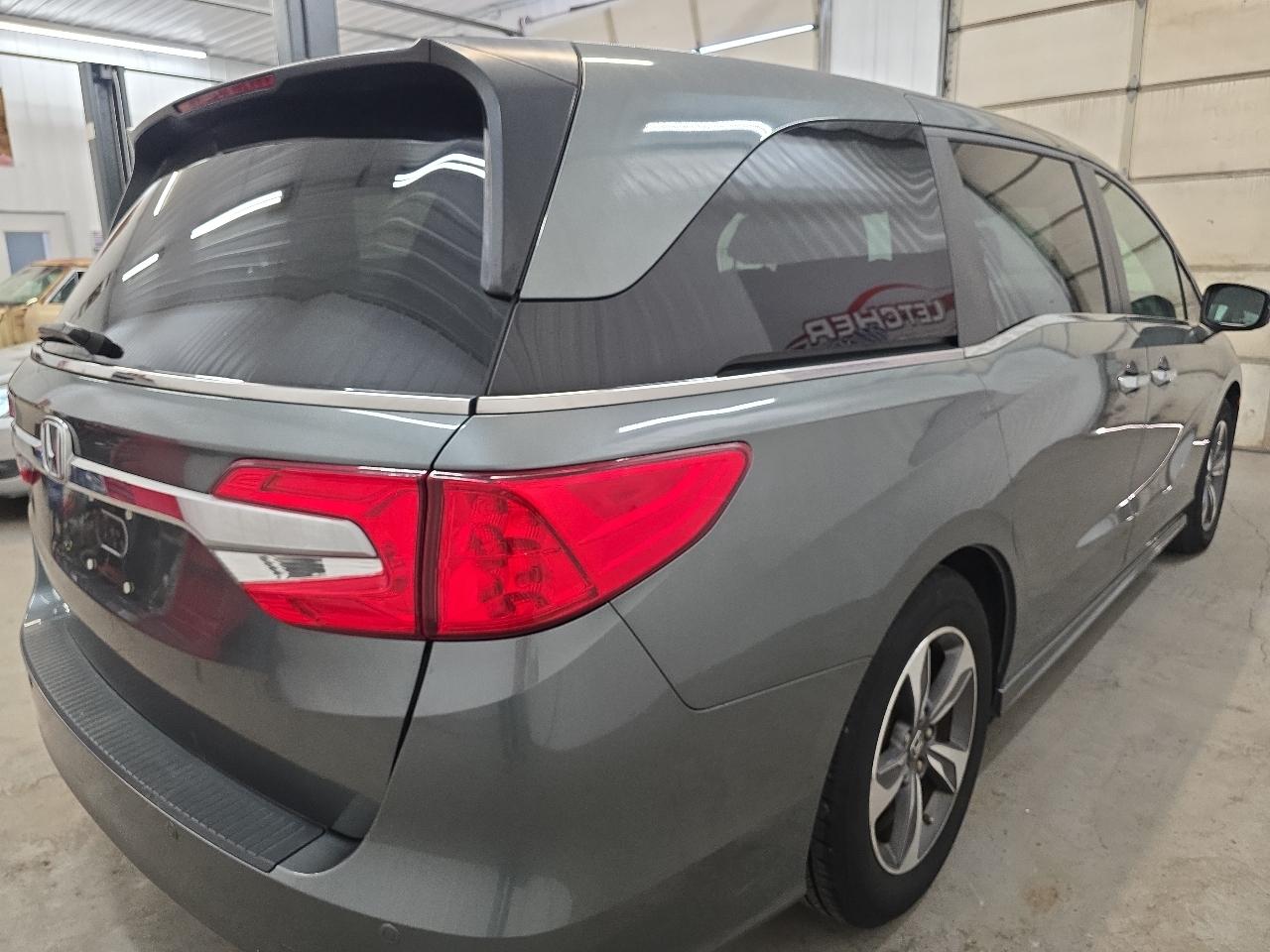 Honda Odyssey Touring Auto 2018