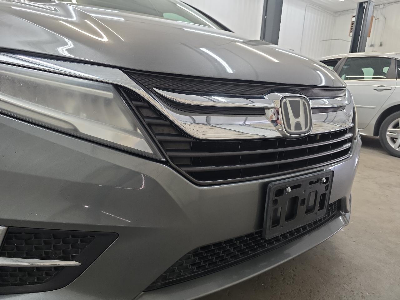 Honda Odyssey Touring Auto 2018