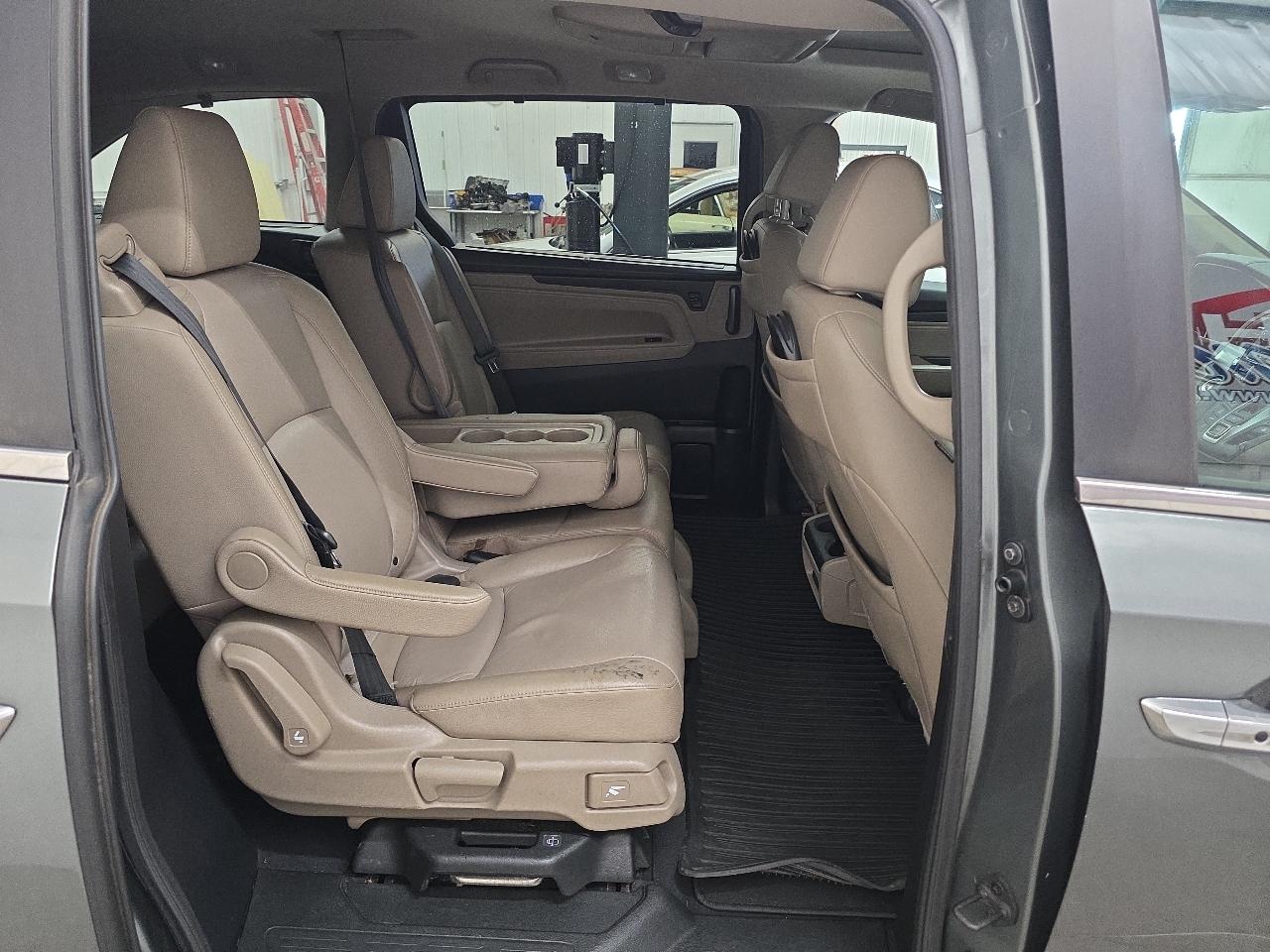 Honda Odyssey Touring Auto 2018