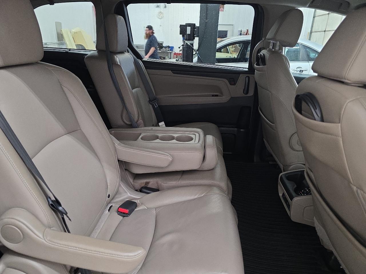 Honda Odyssey Touring Auto 2018