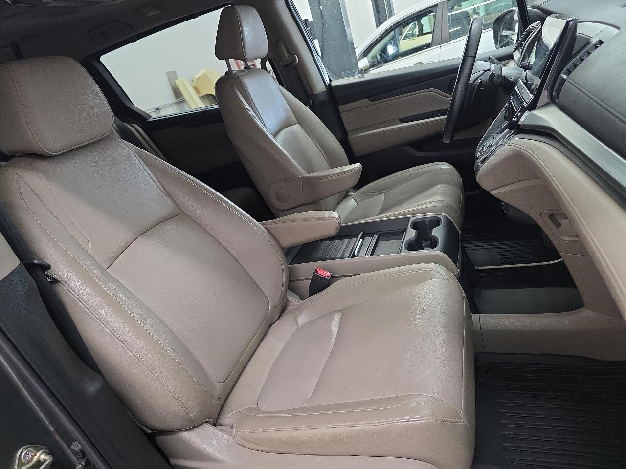 Honda Odyssey Touring Auto 2018