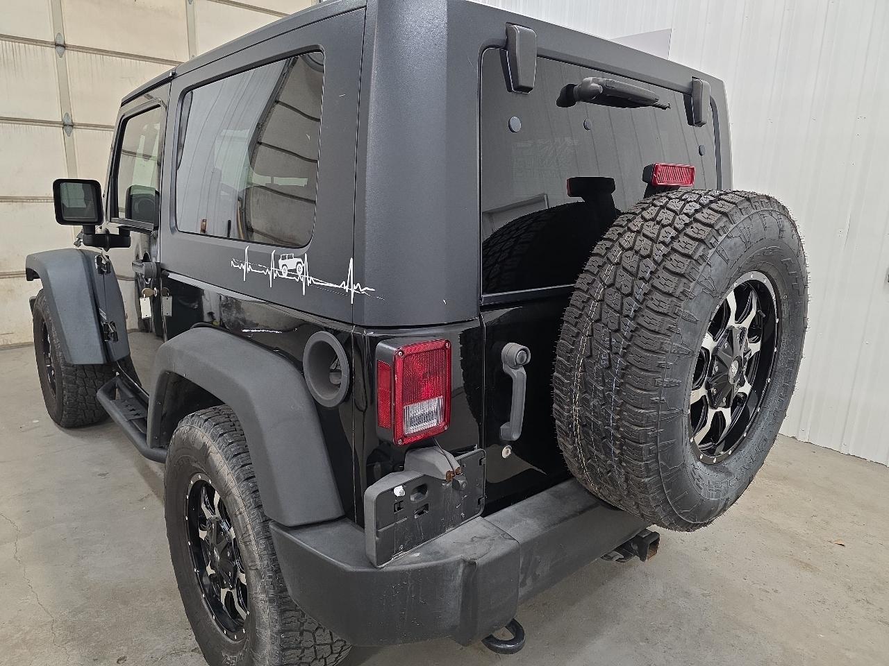 Jeep Wrangler 4WD 2dr Sport 2015
