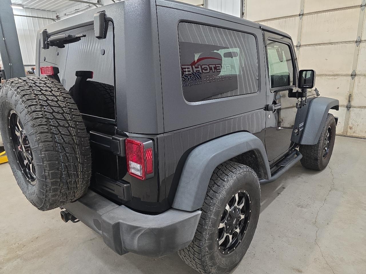 Jeep Wrangler 4WD 2dr Sport 2015
