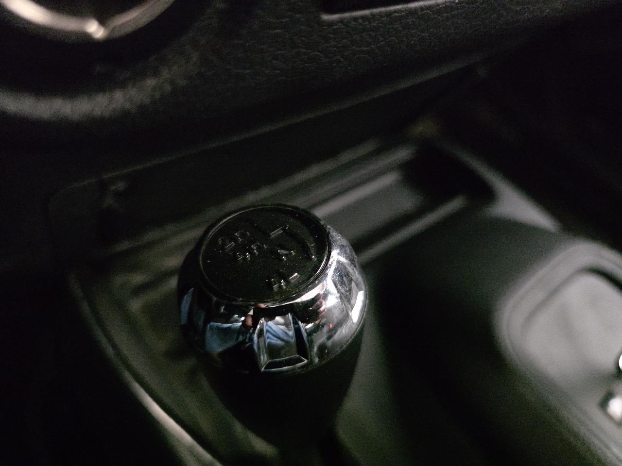 Jeep Wrangler 4WD 2dr Sport 2015