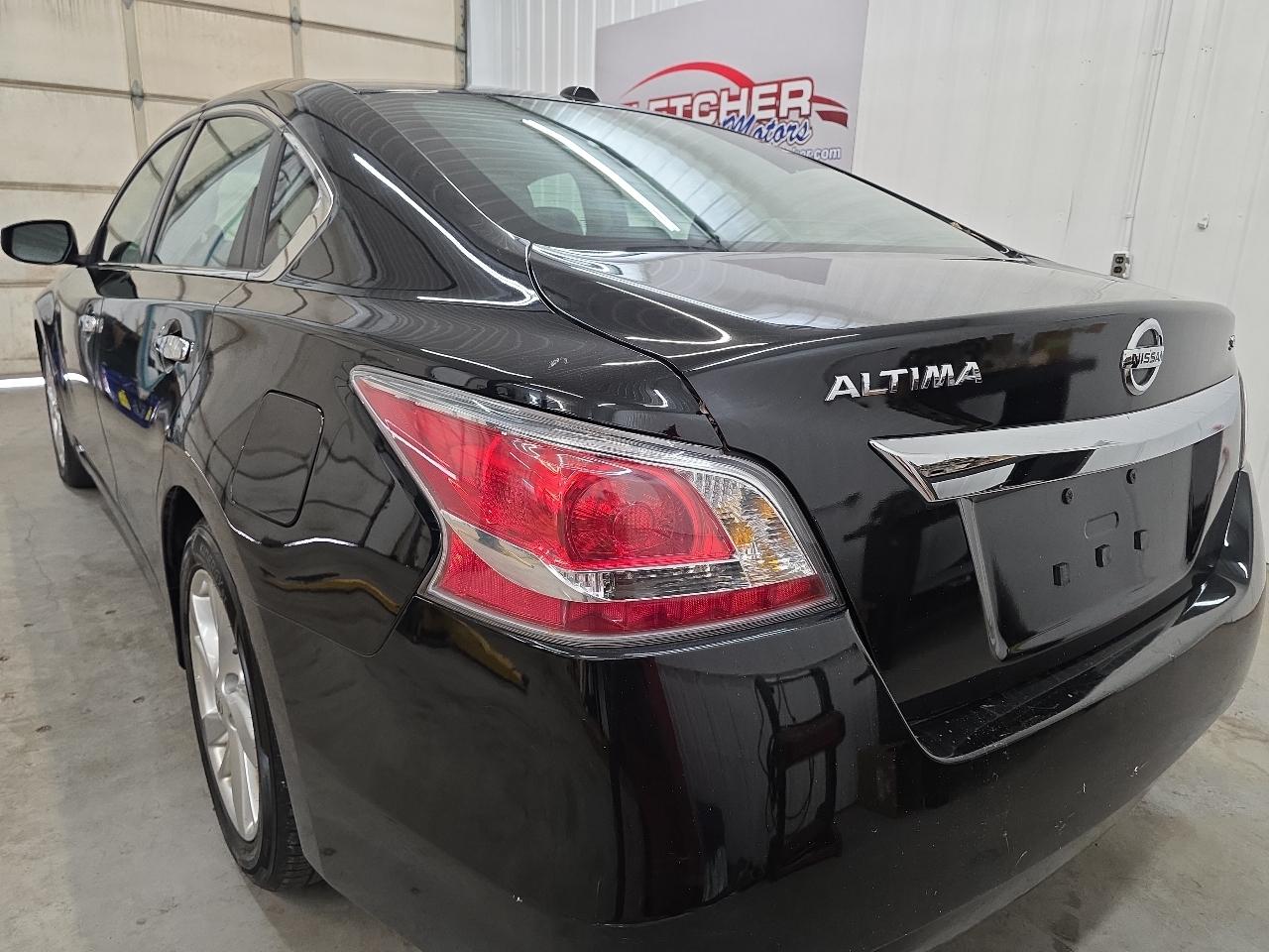 Nissan Altima 4dr Sdn I4 2.5 2015