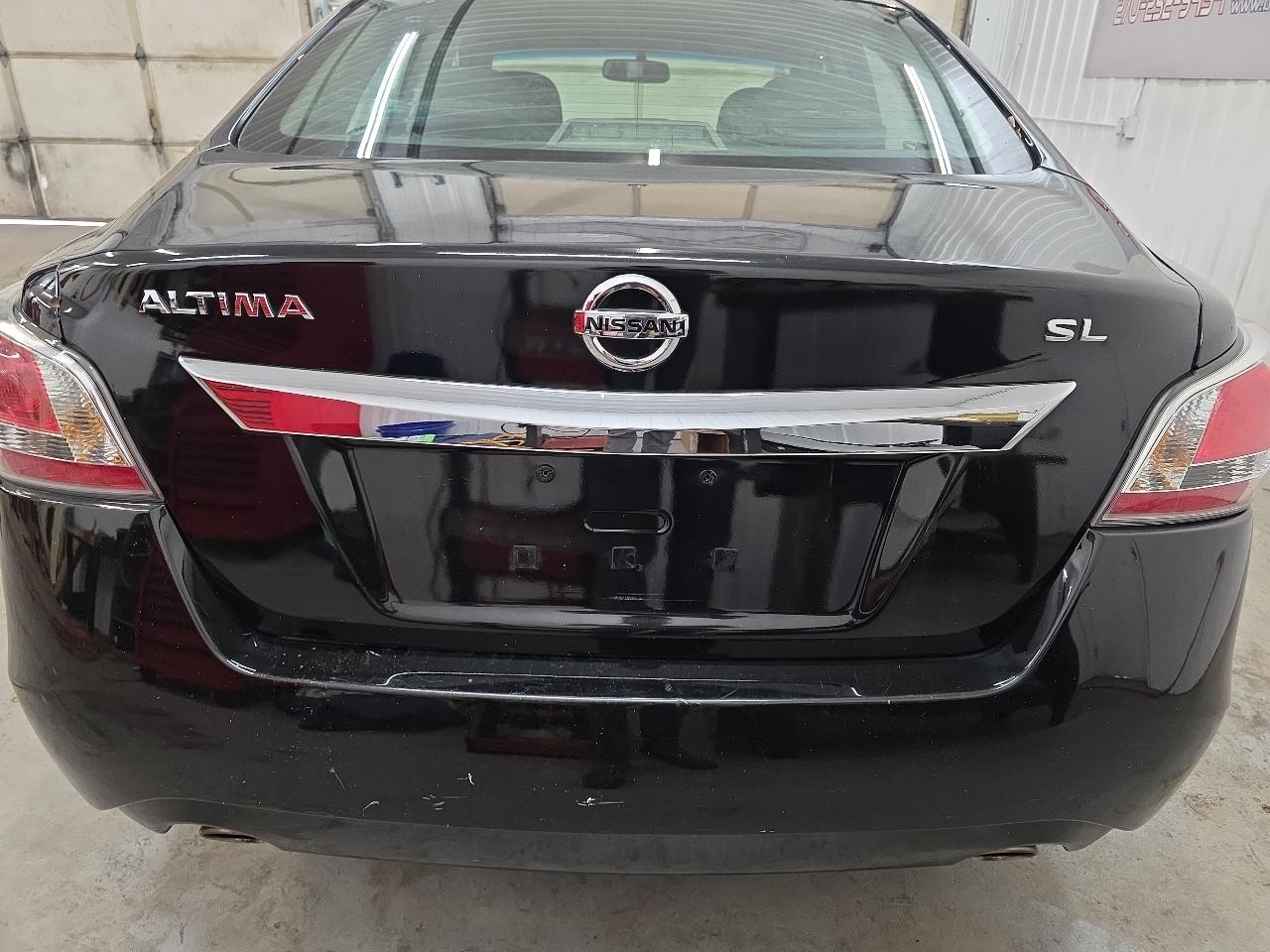 Nissan Altima 4dr Sdn I4 2.5 2015