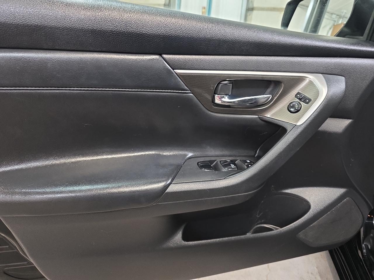 Nissan Altima 4dr Sdn I4 2.5 2015