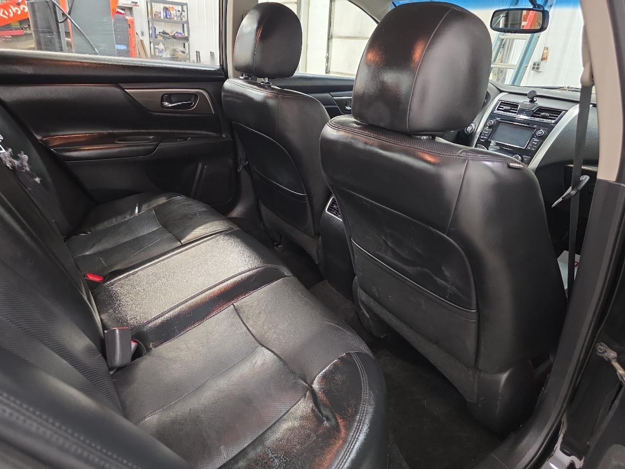 Nissan Altima 4dr Sdn I4 2.5 2015