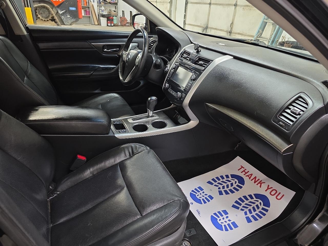 Nissan Altima 4dr Sdn I4 2.5 2015