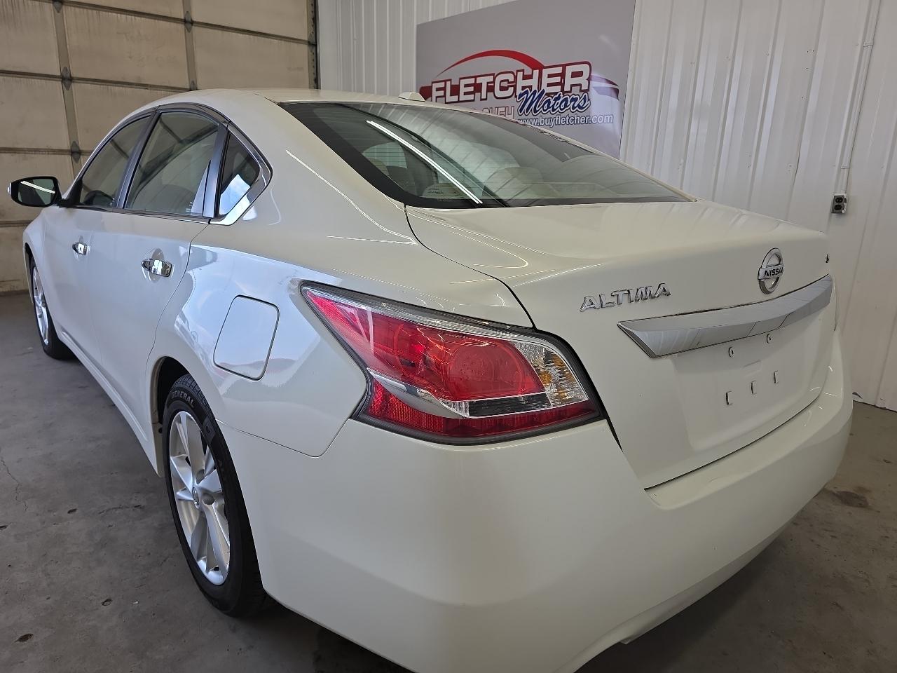 Nissan Altima 4dr Sdn I4 2.5 SL 2015