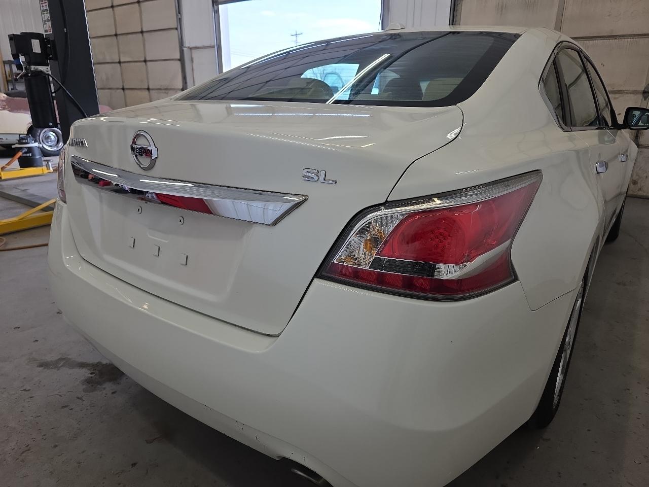 Nissan Altima 4dr Sdn I4 2.5 SL 2015