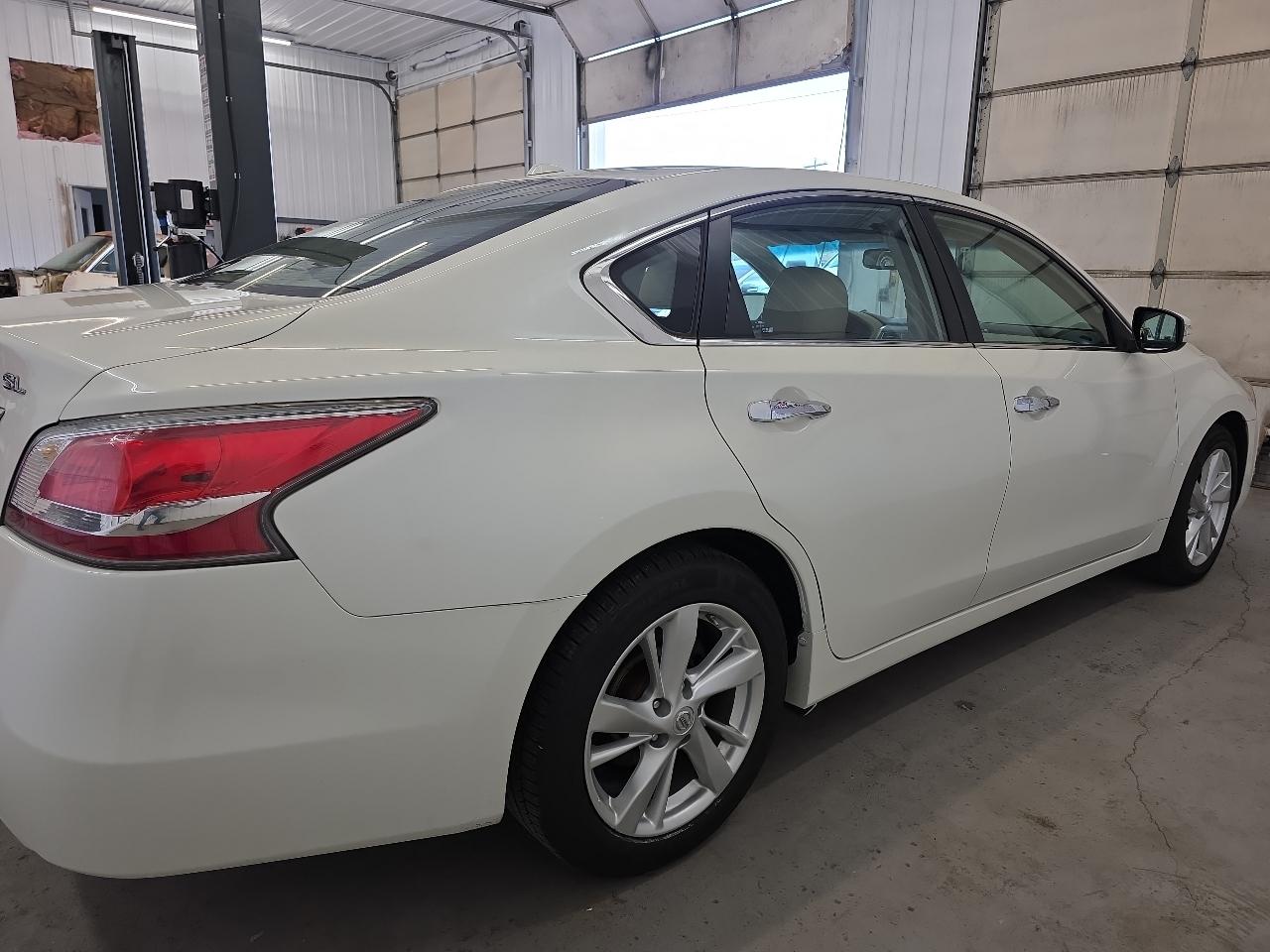 Nissan Altima 4dr Sdn I4 2.5 SL 2015