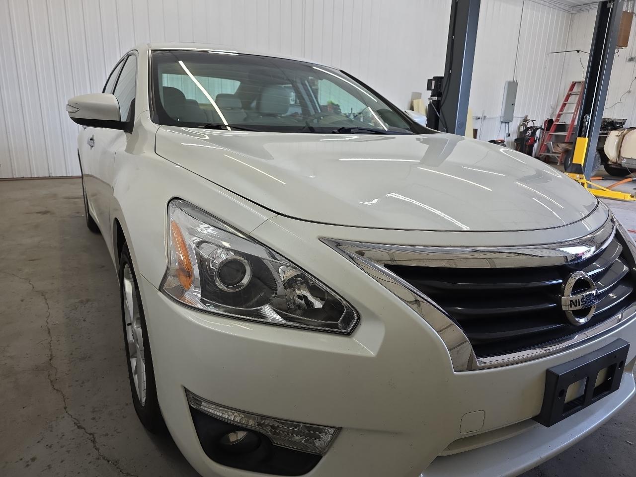 Nissan Altima 4dr Sdn I4 2.5 SL 2015