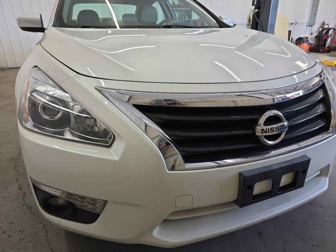 Nissan Altima 4dr Sdn I4 2.5 SL 2015