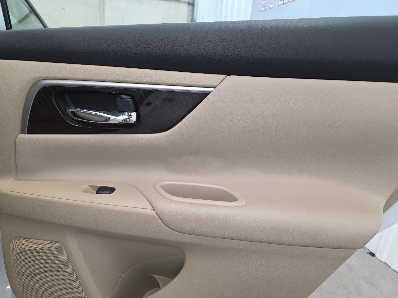 Nissan Altima 4dr Sdn I4 2.5 SL 2015