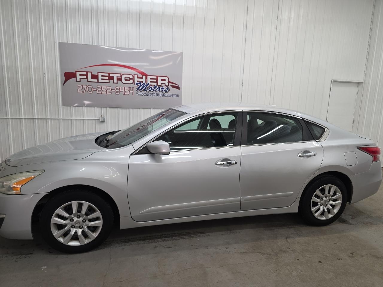Nissan Altima 4dr Sdn I4 2.5 S 2015