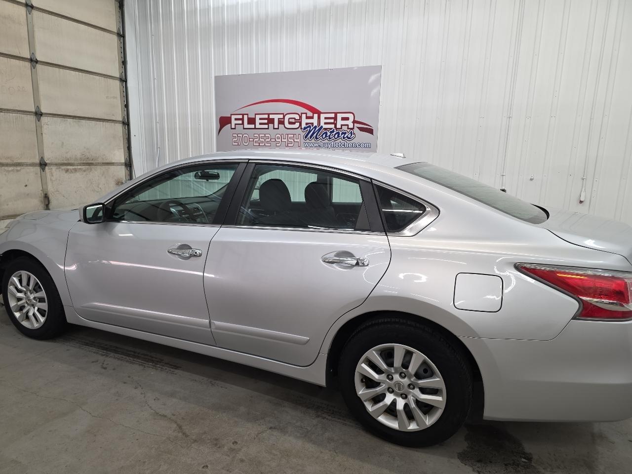 Nissan Altima 4dr Sdn I4 2.5 S 2015