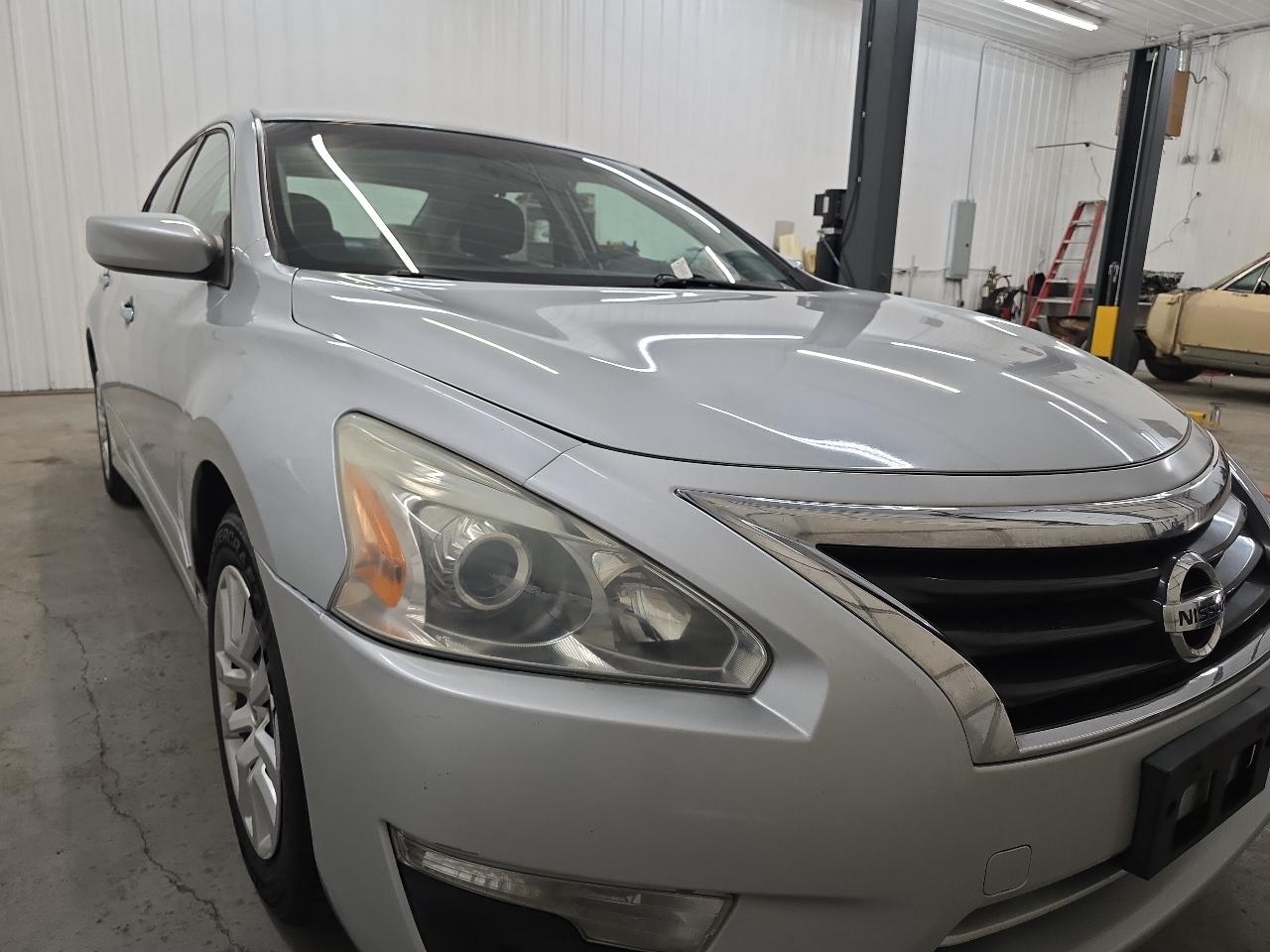 Nissan Altima 4dr Sdn I4 2.5 S 2015