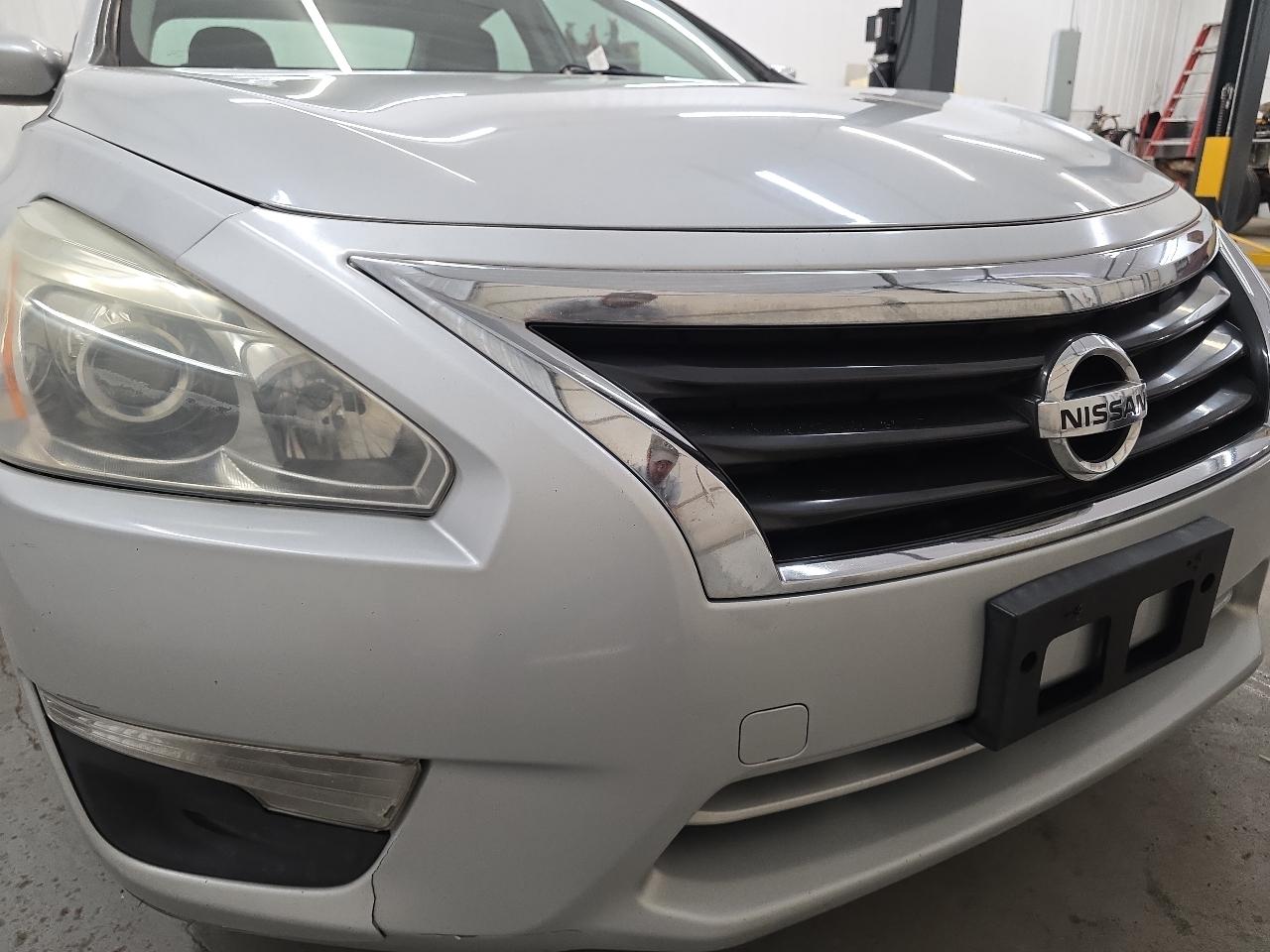 Nissan Altima 4dr Sdn I4 2.5 S 2015